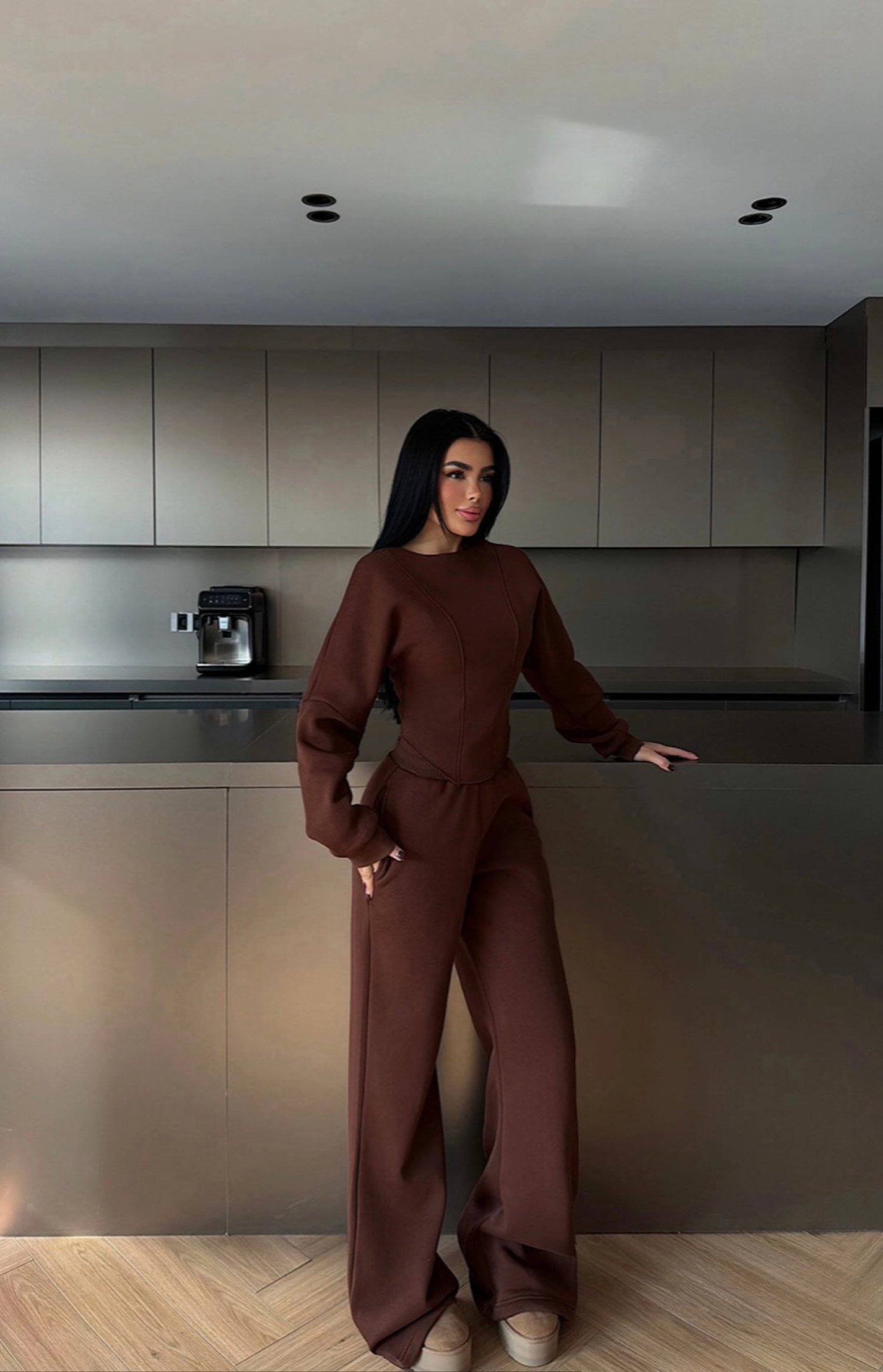 KALLOS Sculpt Lounge Set